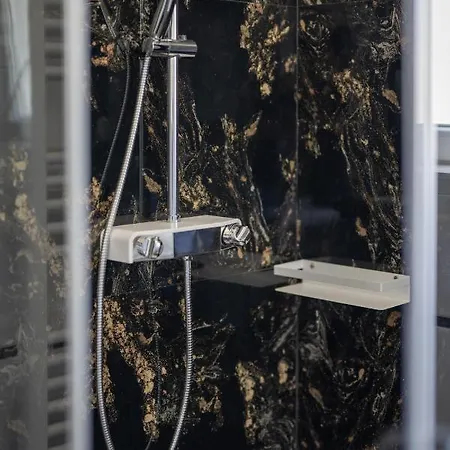 Lägenhet Silver Luxury Apartment *