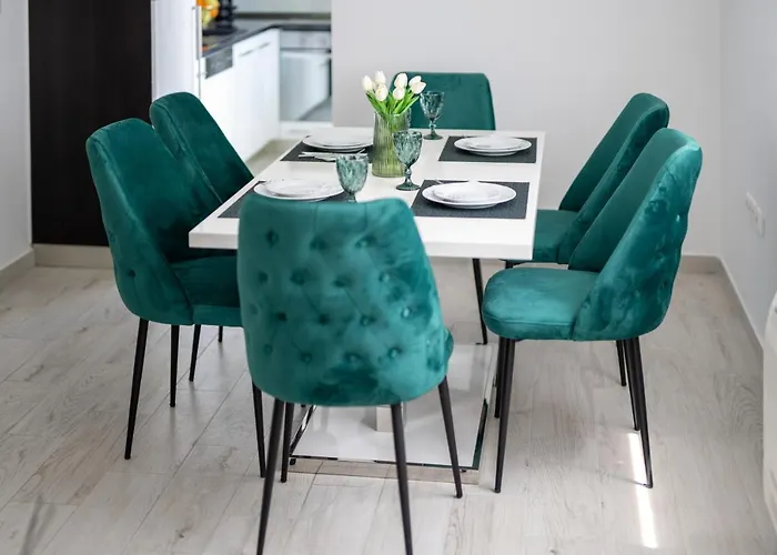 Апартаменты Silver Luxury Apartment